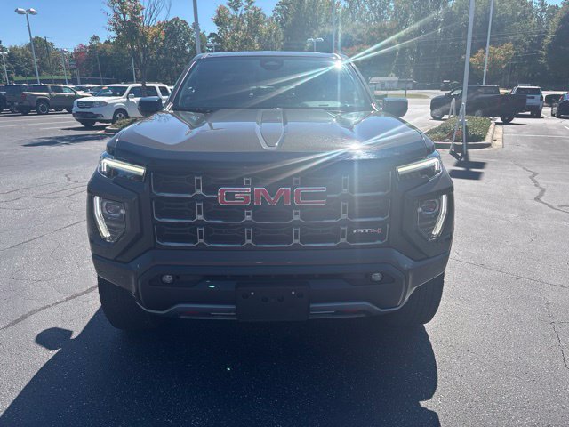 Used 2023 GMC Canyon AT4 w/ AT4 Premium Package AWD/4WD image 5