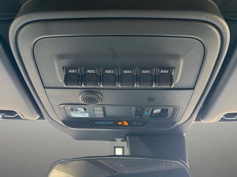 Used 2024 Ford Bronco Black Diamond image 22