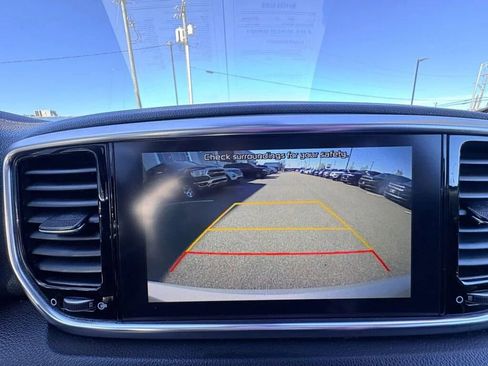 Used 2022 Kia Sportage EX w/ EX Technology Package FWD image 26