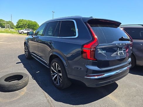 Used 2025 Volvo XC90 B5 Core AWD/4WD image 4