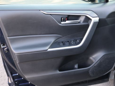 Certified 2025 Toyota RAV4 XLE FWD image 19