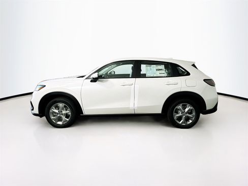 Used 2025 Honda HR-V LX image 3
