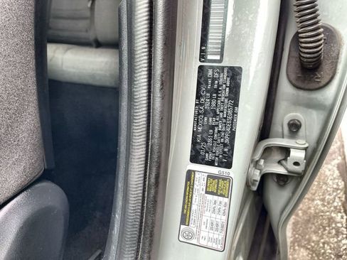 Used 2025 Kia K4 EX image 33