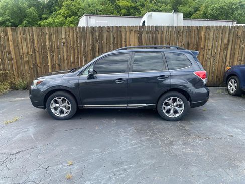 Used 2018 Subaru Forester 2.5i Touring w/ Popular Package #2 AWD/4WD image 6