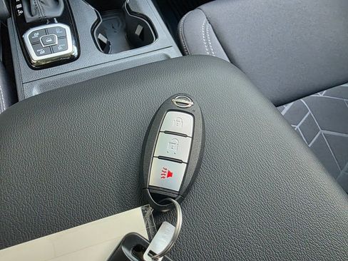 New 2026 Nissan Frontier SV image 31