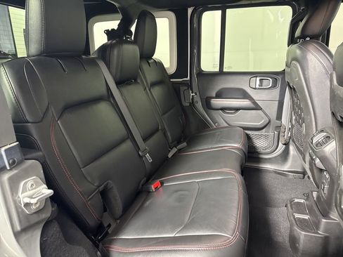 Used 2019 Jeep Wrangler Unlimited Rubicon image 17