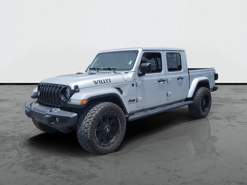 Used 2023 Jeep Gladiator Sport AWD/4WD image 5