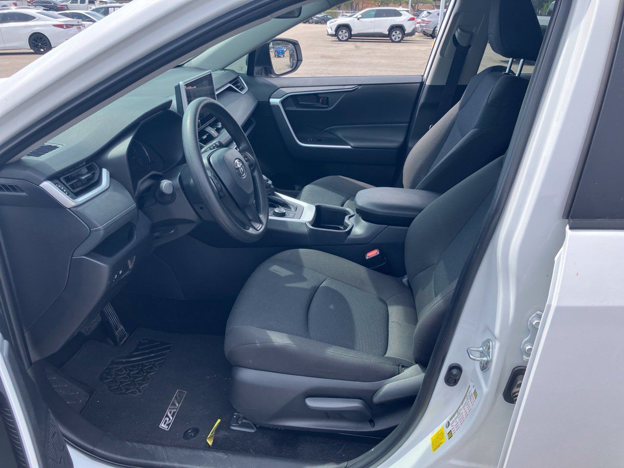 Used 2025 Toyota RAV4 LE AWD/4WD image 7