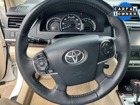 Used 2014 Toyota Camry XLE FWD image 8