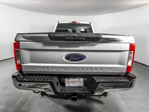 Used 2019 Ford F250 XL w/ Power Equipment Group AWD/4WD image 7
