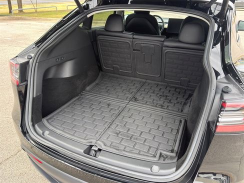 Used 2022 Tesla Model Y Performance image 33