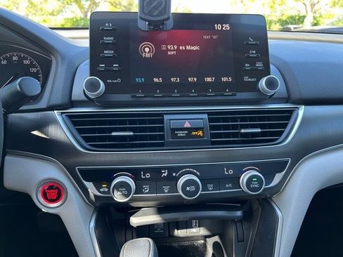 Used 2018 Honda Accord LX image 7