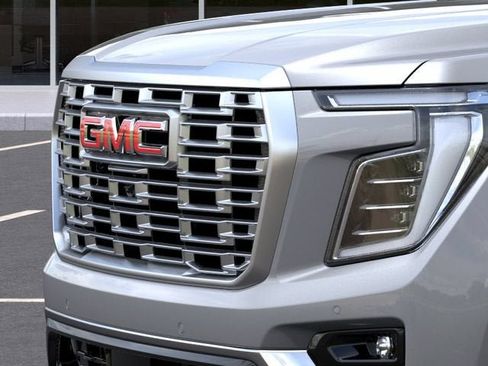 New 2026 GMC Yukon XL Denali w/ Sun & Power Step Package AWD/4WD image 13