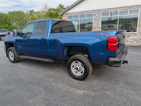 Used 2019 Chevrolet Silverado 2500 W/T AWD/4WD image 4
