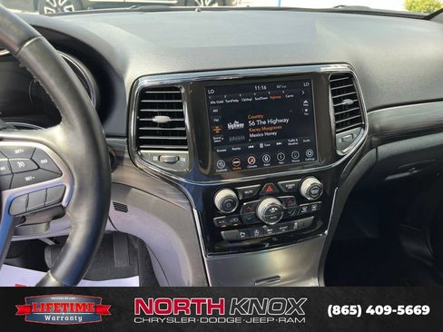 Used 2021 Jeep Grand Cherokee Freedom Edition AWD/4WD image 8