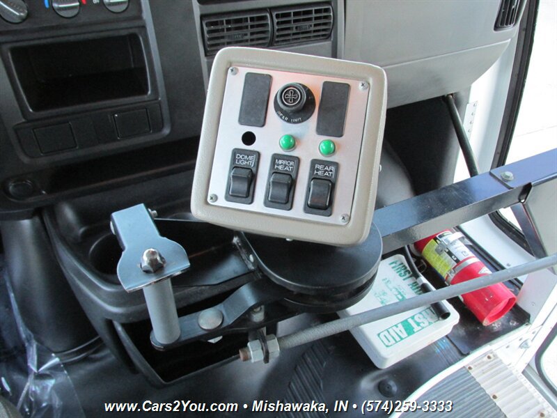 Used 2006 Chevrolet Express 3500 w/ School Bus Package RWD image 14