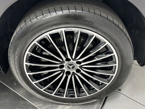 Certified 2025 Mercedes-Benz GLC 300 image 22