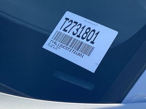 New 2026 Volvo XC40 B5 Plus w/ Protection Package Premier image 25