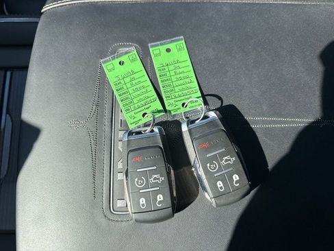 Used 2024 RAM 3500 Limited image 10