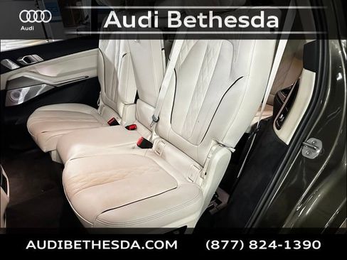 Used 2024 BMW X7 xDrive40i w/ Executive Package AWD/4WD image 32
