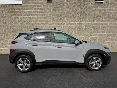 Used 2023 Hyundai Kona SEL image 2