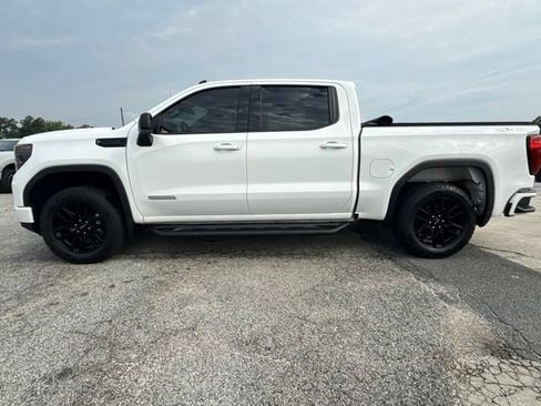 Used 2023 GMC Sierra 1500 Elevation AWD/4WD image 2