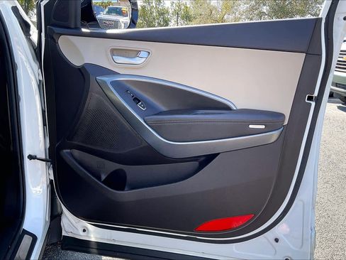 Used 2018 Hyundai Santa Fe Sport image 23