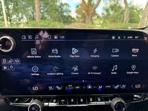 Used 2025 Chevrolet Blazer EV RS RWD image 59