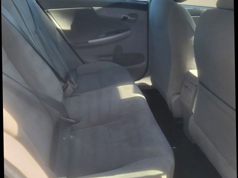 Used 2013 Toyota Corolla LE FWD image 23