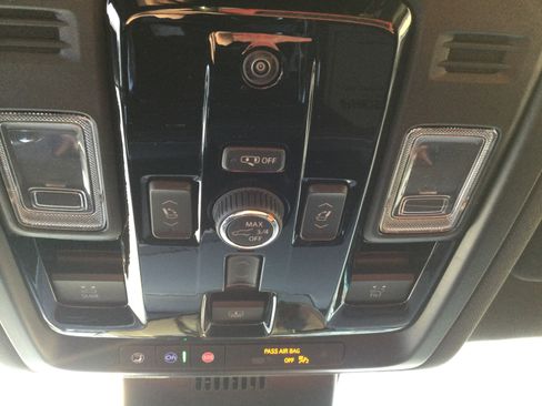 New 2026 Chevrolet Suburban Premier image 20