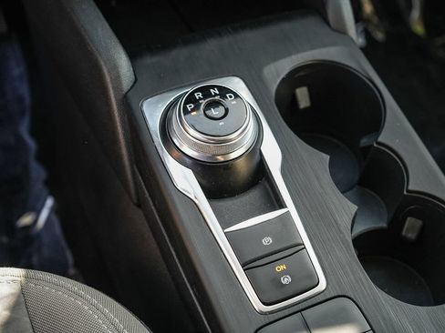 Used 2021 Ford Escape SE FWD image 17