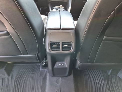 Used 2022 Buick Envision Preferred w/ Sport Touring Package FWD image 34