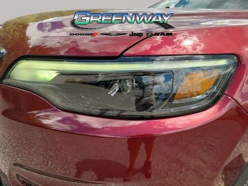 Used 2021 Jeep Cherokee Latitude Plus FWD image 29