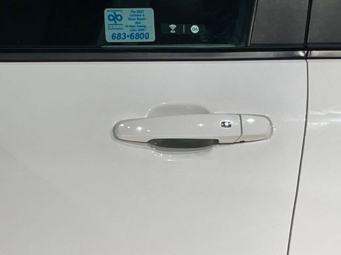 Used 2023 Chevrolet Equinox LS image 16