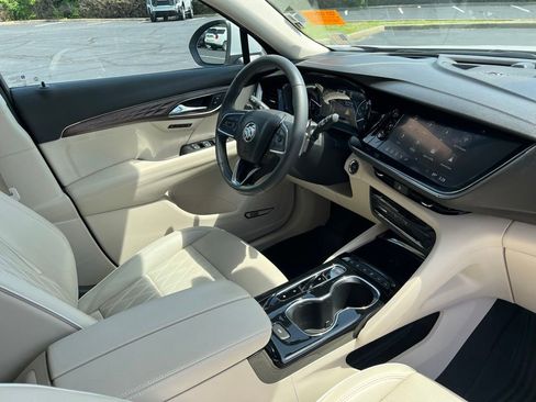 Used 2023 Buick Envision Avenir AWD/4WD image 9