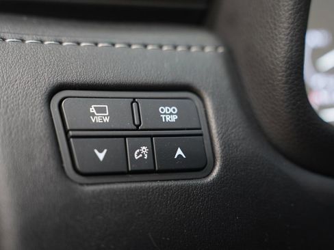 Used 2023 Lexus LX 600 4WD w/ Luxury Package image 26