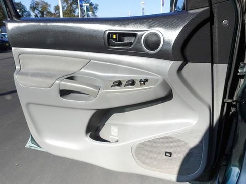 Used 2010 Toyota Tacoma 4x4 Double Cab image 23