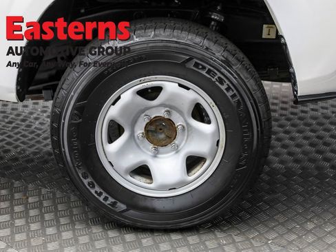 Used 2020 Toyota Tacoma SR image 8