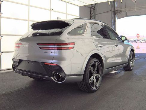 Used 2025 Genesis GV70 3.5T Sport w/ Sport Advanced Package AWD/4WD image 2