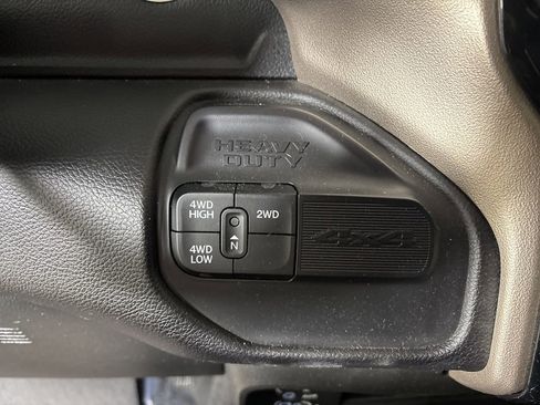 Used 2024 RAM 2500 Laramie image 15