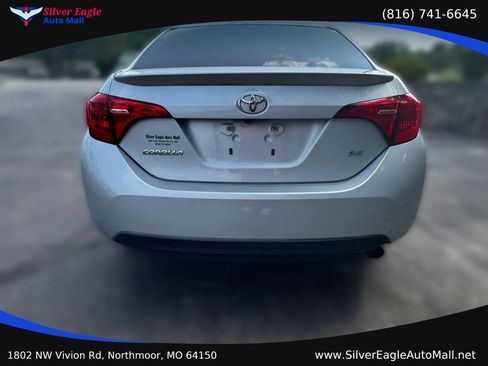 Used 2017 Toyota Corolla SE FWD image 6