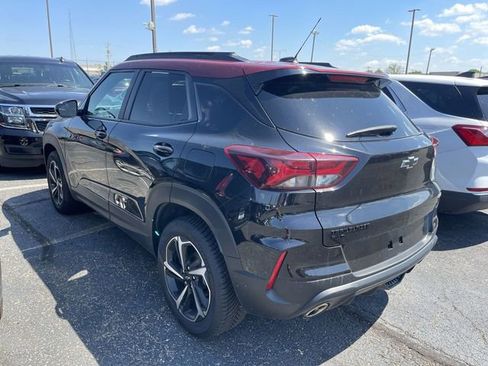 Used 2023 Chevrolet TrailBlazer RS w/ Sun and Liftgate Package AWD/4WD image 9