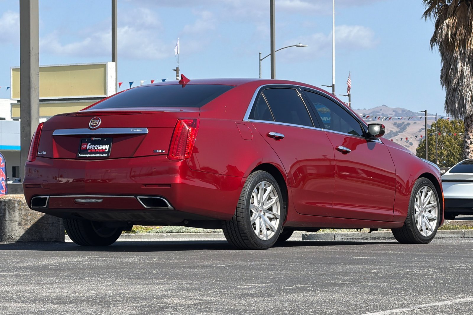 Used 2014 Cadillac CTS Luxury RWD image 4