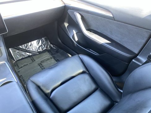 Used 2023 Tesla Model 3 Standard Range RWD image 19