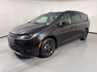 Used 2020 Chrysler Pacifica Touring-L Plus