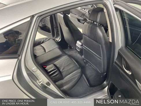 Used 2016 Honda Civic Touring image 16