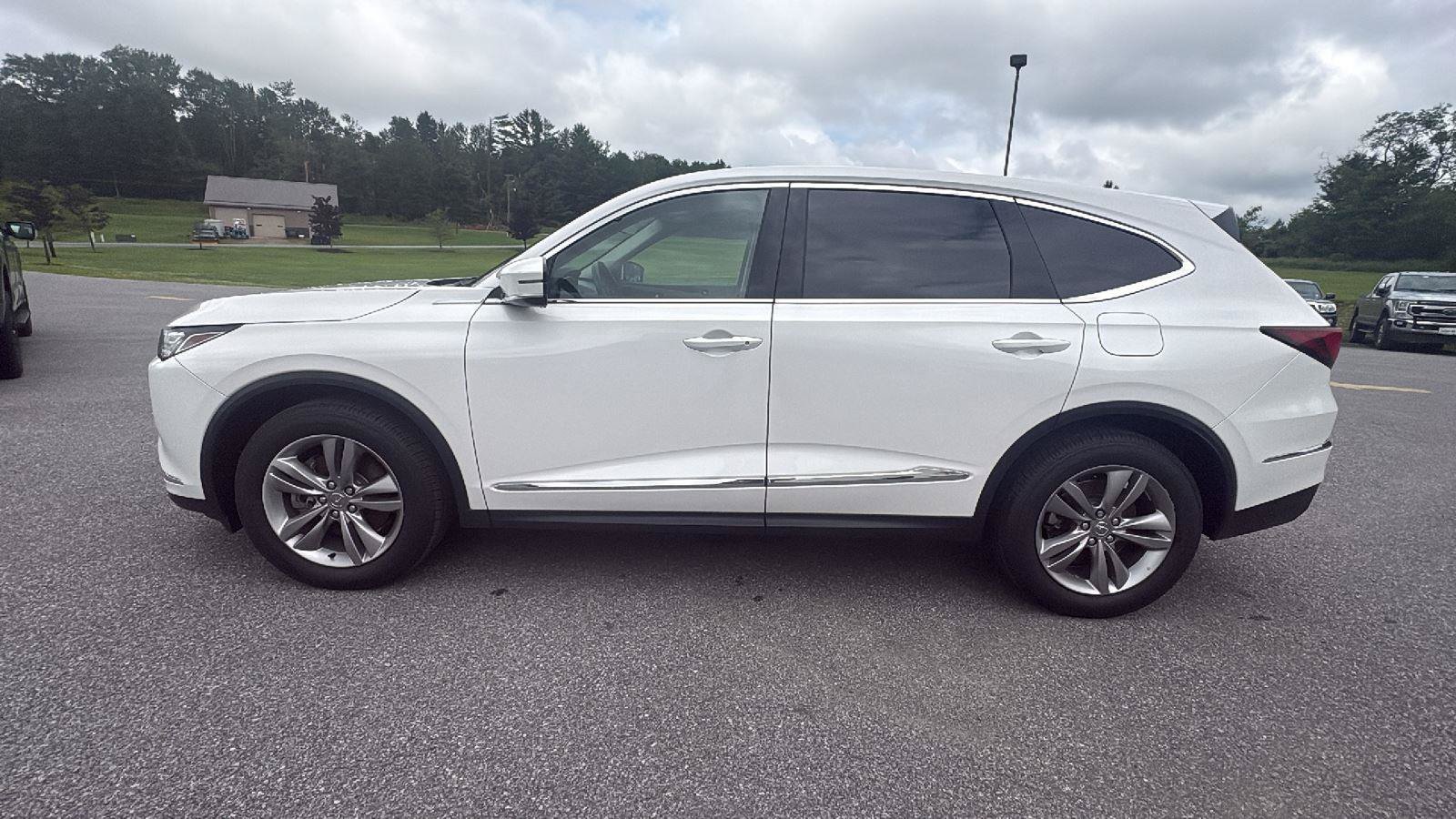 Used 2023 Acura MDX SH-AWD image 7