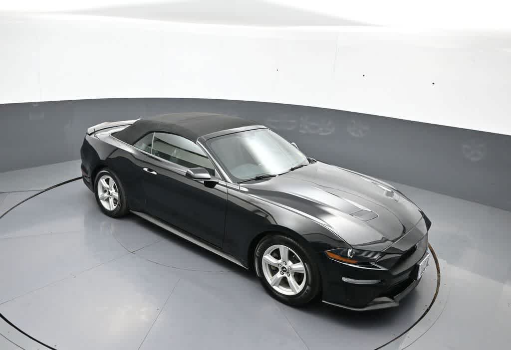 Used 2019 Ford Mustang Convertible RWD image 37