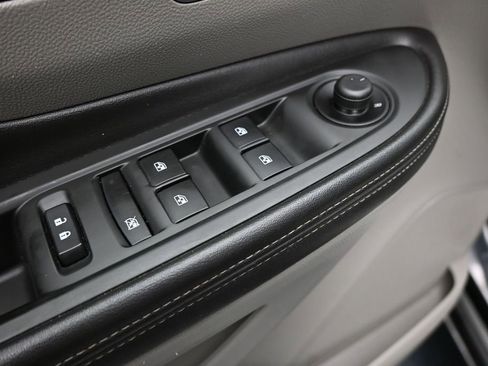 Used 2016 Buick Encore FWD image 11