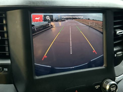 Used 2024 RAM 2500 Big Horn w/ Bed Utility Group image 17